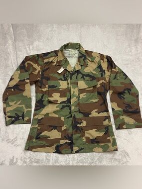 Military Woodland Camo Coat Hot Weather Medium Reg 8415-01 390-8544 -NEW !!!